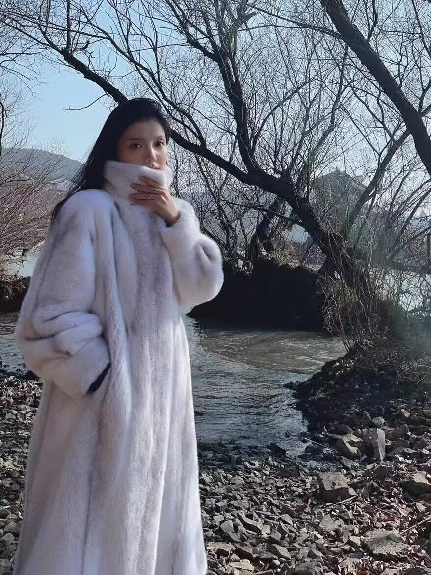 Women's Cross-Design Mink Fur CoatFull-Fur Integrated Design