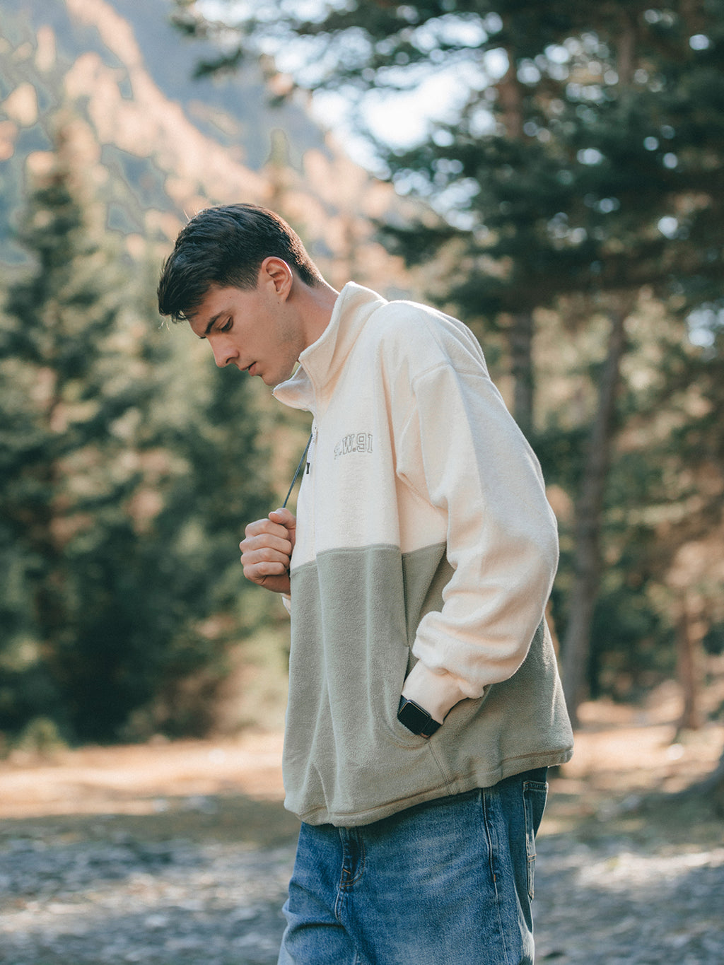 Men's Half  Tube Reverse Bottom Embroidered Sweatshirt